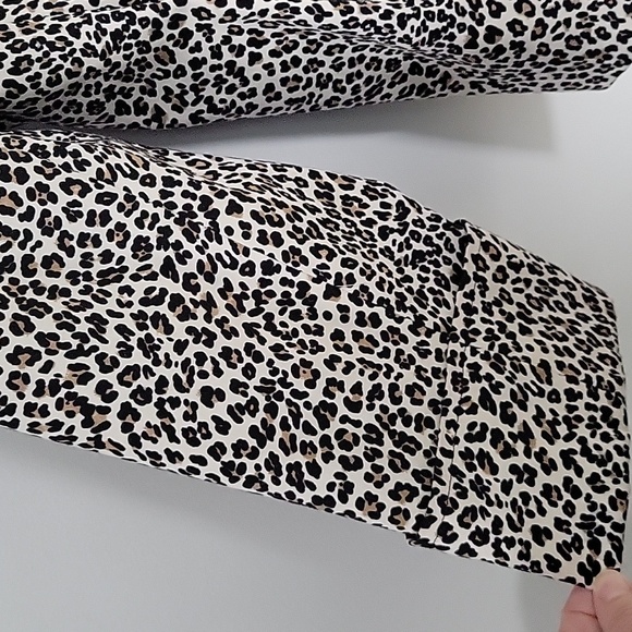 Charles Gray London Animal Print Blazer, Size Medium - Picture 5 of 9